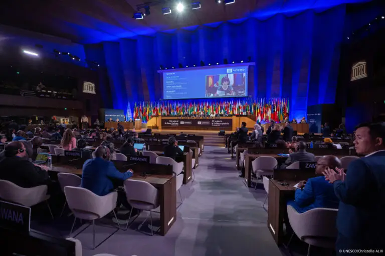 유네스코 정책회의 참가