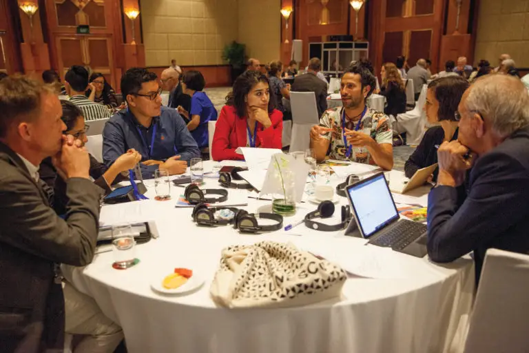 00-메인사진-GAP-파트너-회의_실천영역별-토론20190705