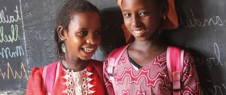 소녀 및 여성교육상 사진(출처-유네스코) - 유보람